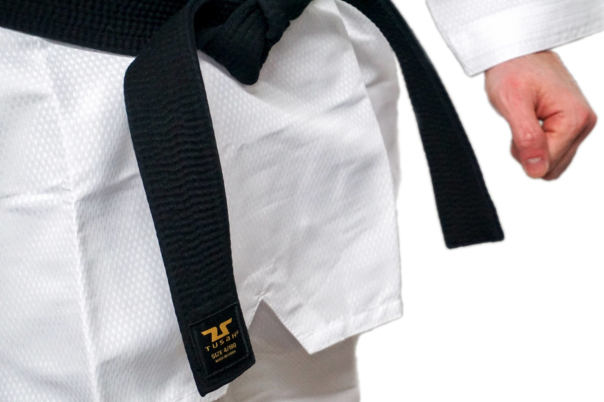 Dobok EasyFit Fighter pour Taekwondo Homologué WT Ultra-léger Uniforme pour Entrainement et compétition Col Noir Tusah 